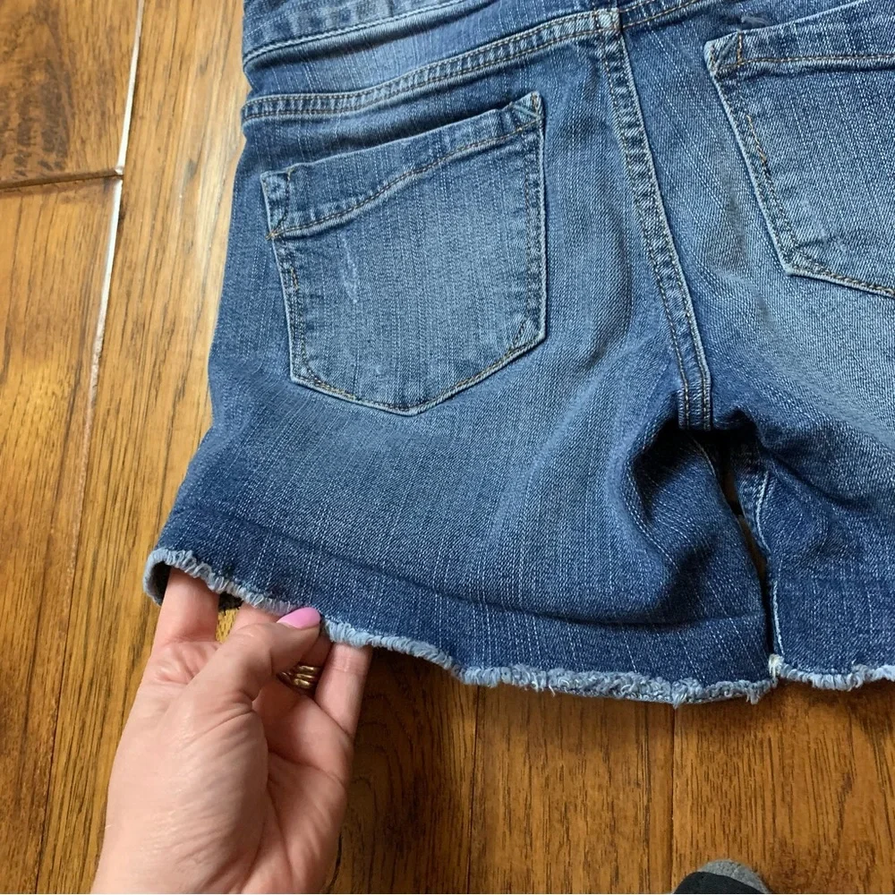 Express Jeans Outlet | medium wash distressed shorts | Sz 0 - Picture 10 of 11